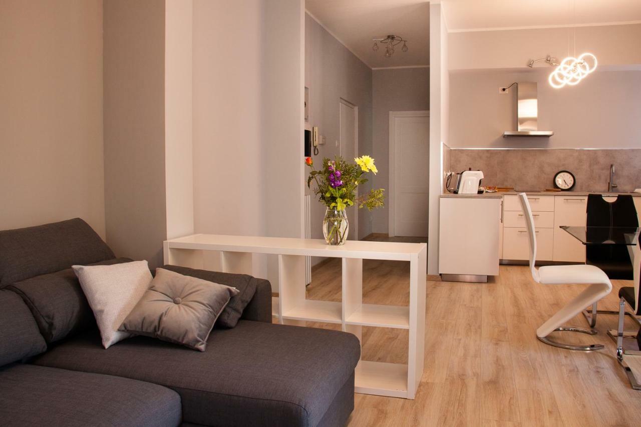 Lg Apartment Stresa Eksteriør billede