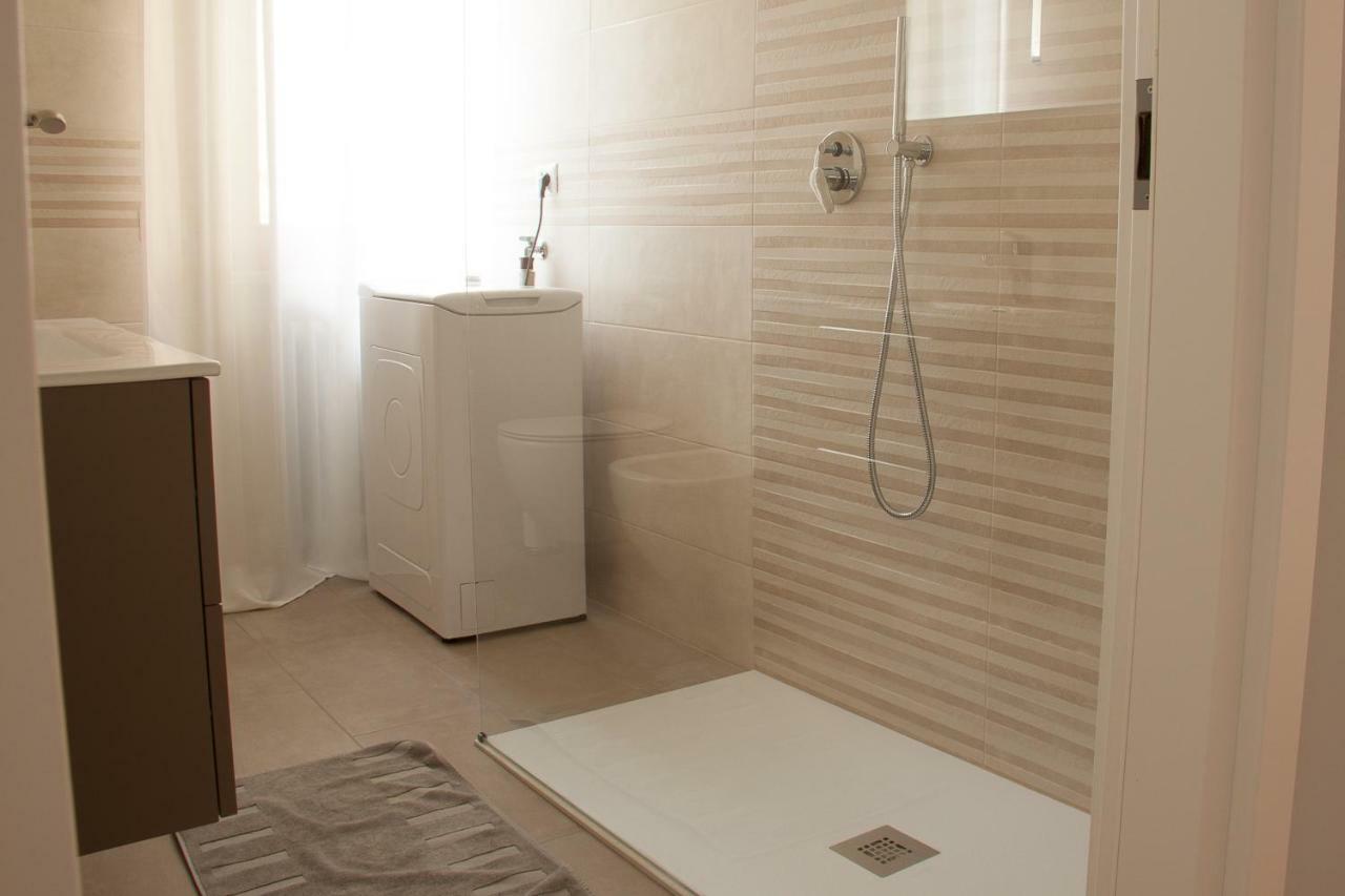 Lg Apartment Stresa Eksteriør billede